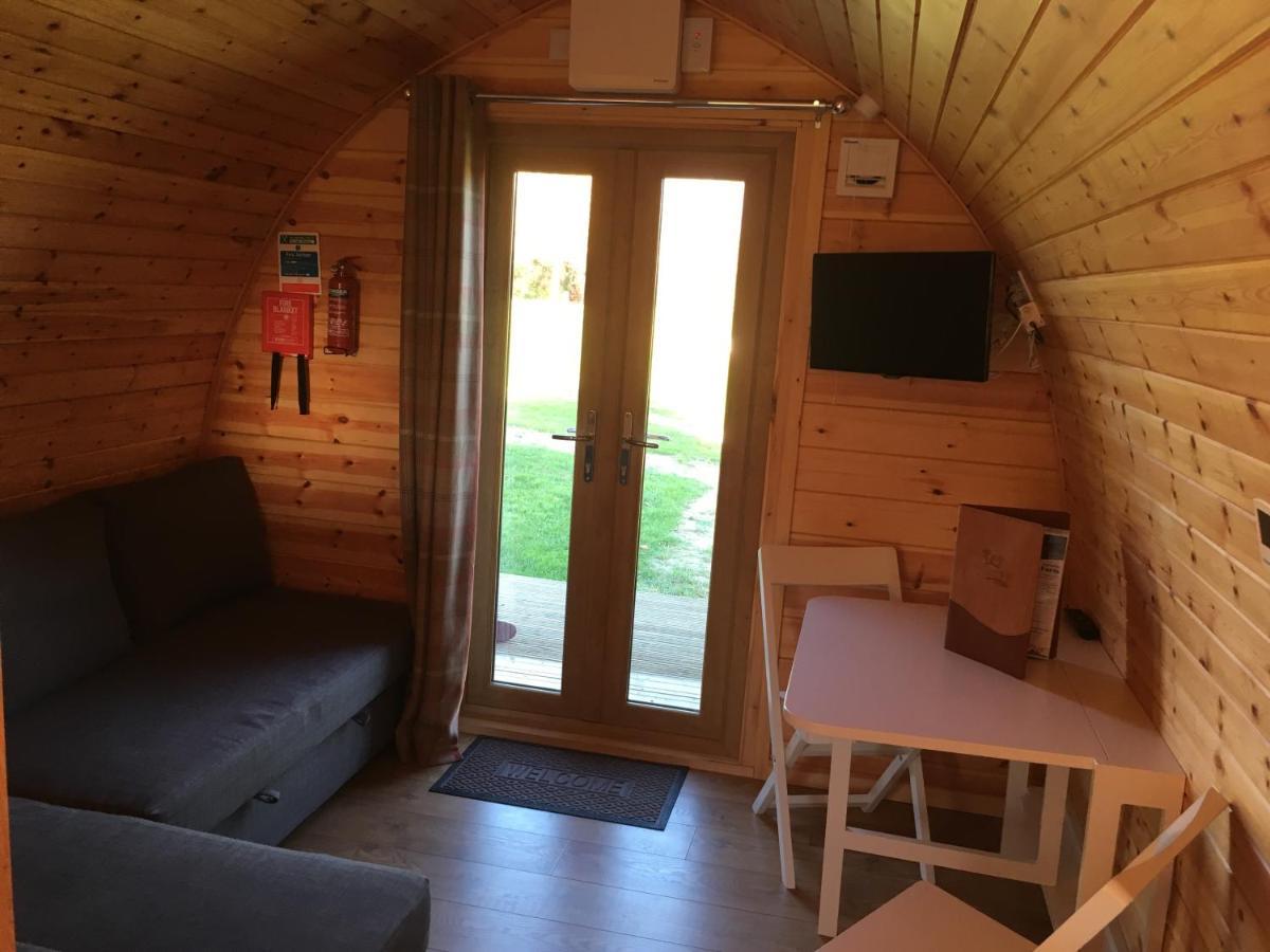 Wall Eden Farm - Luxury Log Cabins And Glamping Хайбридж Екстериор снимка